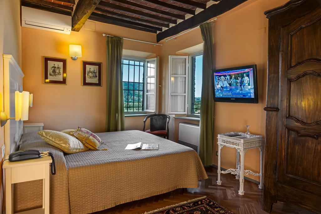Castello Di Mammoli Guest House Mastiano Exterior photo